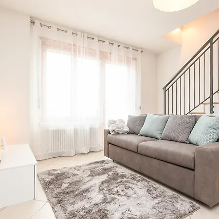 Sky Loft *